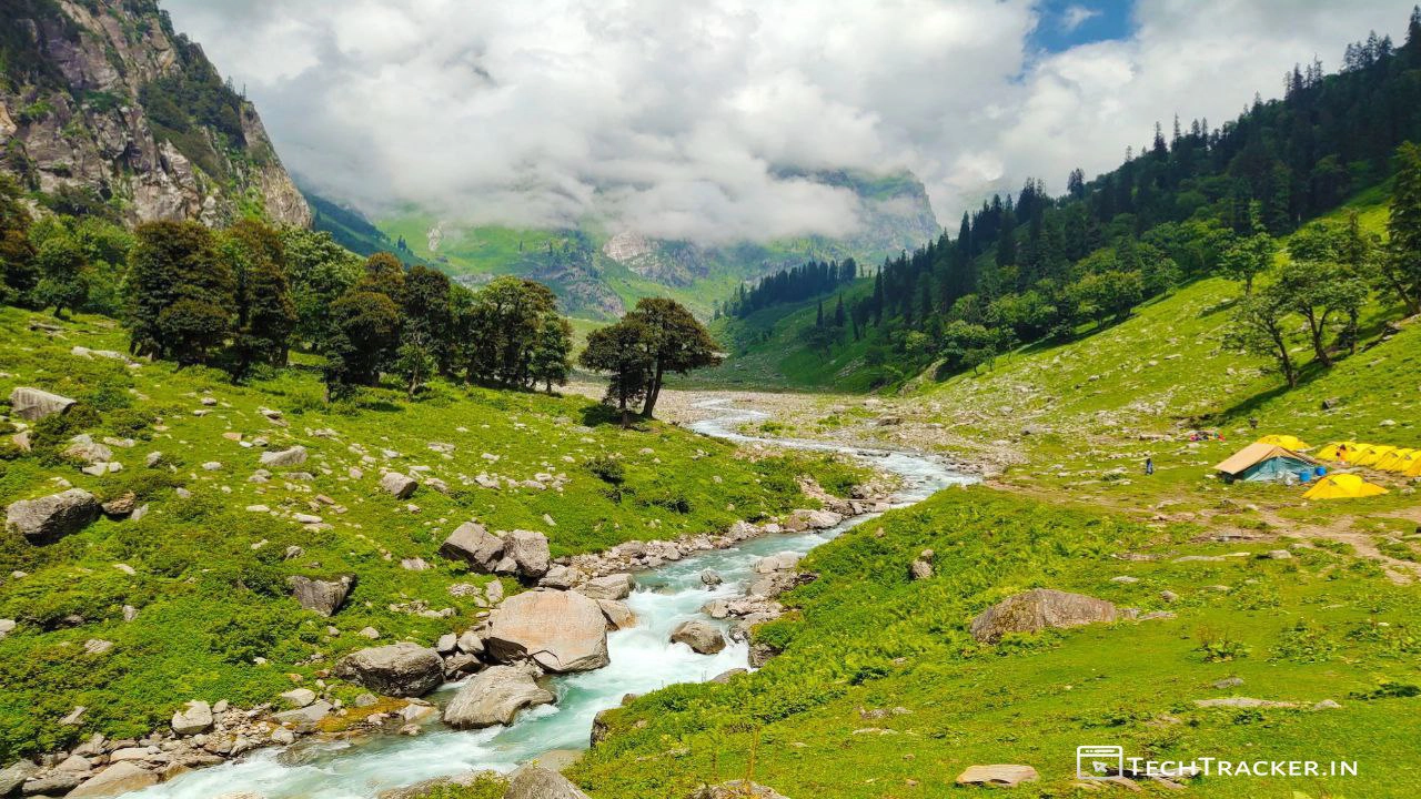 10_hege-natural-mineral-water-from-the-foothills-of-himalayas-review